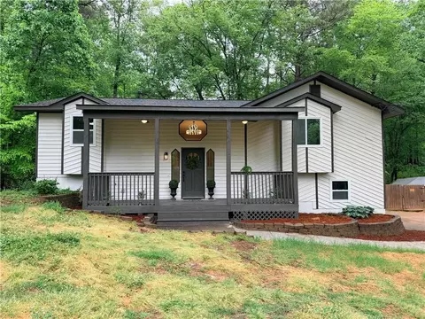 499 Hearth Pl, Lawrenceville, GA 30043