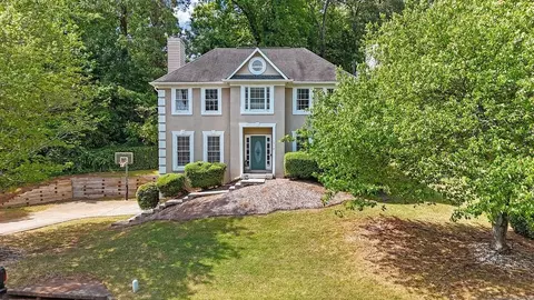 1312 Yorktown Cir, Lawrenceville, GA 30043