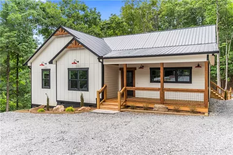 64 Nickel Ln, Ellijay, GA 30540