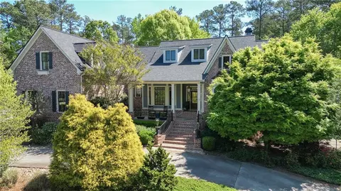 29 Vinings Trce, Newnan, GA 30265
