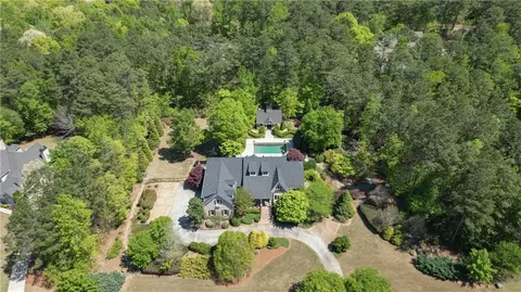 29 Vinings Trce, Newnan, GA 30265