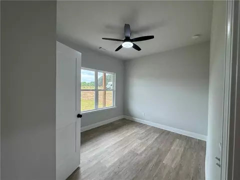 Bedroom - 2057 N Hicks Rd, Toccoa, GA 30577 photo 2 of 4