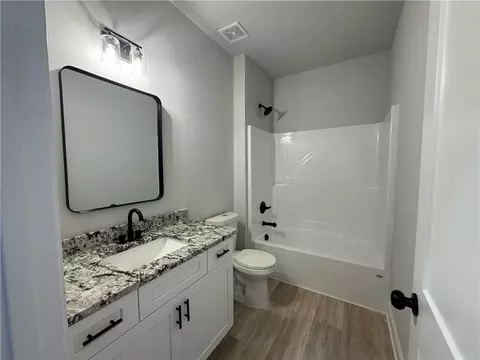 Bath - 2057 N Hicks Rd, Toccoa, GA 30577 photo 1 of 2