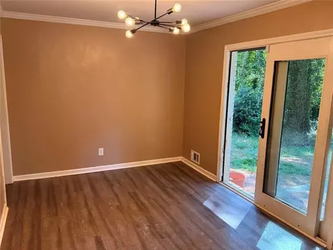 5626 Noblett Rd SW, Stone Mountain, GA 30087