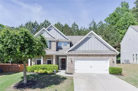 697 Rockingham Dr, Lithia Springs, GA 30122