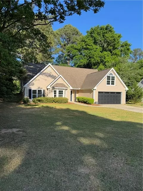2360 Huntington Dr, Loganville, GA 30052