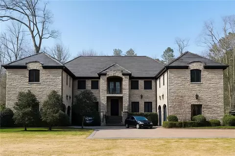 645 Londonberry Rd, Atlanta, GA 30327
