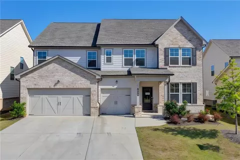 659 Caryle Trail Ln, Loganville, GA 30052