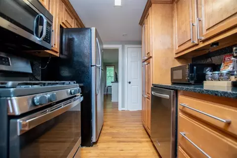 Entry Way - 746 Dot Rd, Bowdon, GA 30108 photo 5 of 7