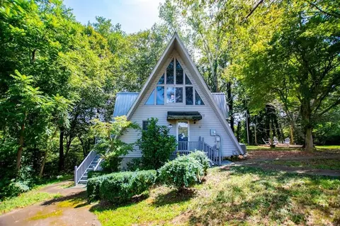 Exterior - 746 Dot Rd, Bowdon, GA 30108 photo 3 of 32