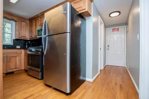 Entry Way - 746 Dot Rd, Bowdon, GA 30108 photo 6 of 7