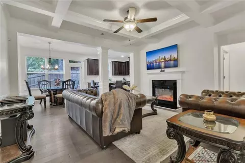 1563 Butternut Cv, Stone Mountain, GA 30083