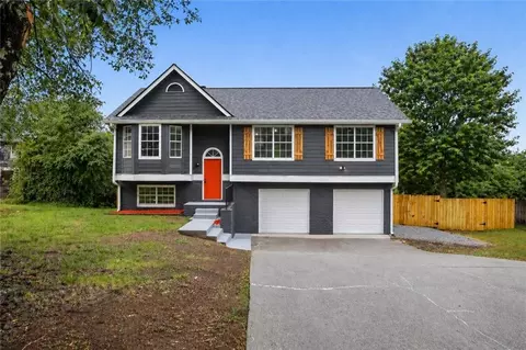 2241 Cody Ct, Lithonia, GA 30058