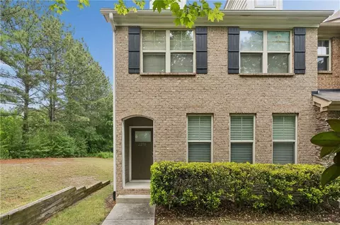 2250 Whiteoak Dr SE, Smyrna, GA 30080
