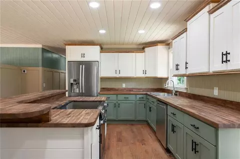 Kitchen - 31 Alabama St, Cave Spring, GA 30124 photo 1 of 5
