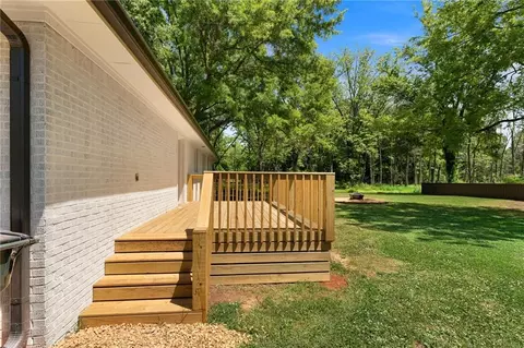 Exterior - 31 Alabama St, Cave Spring, GA 30124 photo 5 of 9