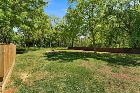 Exterior - 31 Alabama St, Cave Spring, GA 30124 photo 6 of 9