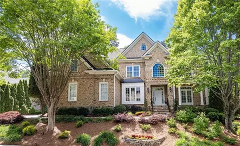 915 Glengate Pl, Atlanta, GA 30328