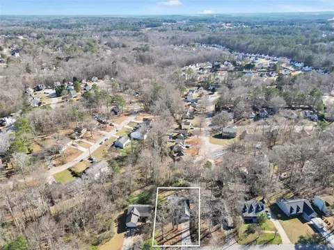 7074 Babbling Brook Dr, Jonesboro, GA 30236 photo 3