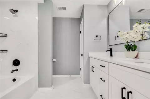 7074 Babbling Brook Dr, Jonesboro, GA 30236 photo 6