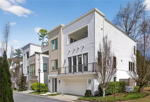 4005 Hazel Nut Ln, Atlanta, GA 30342