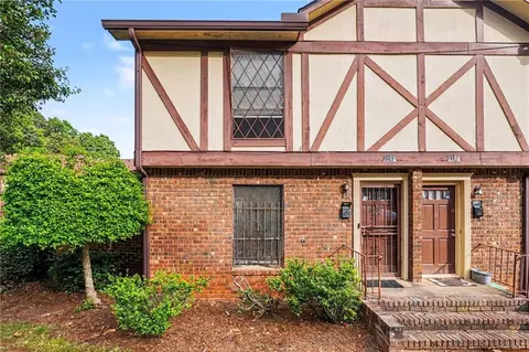 3207 Abbeywood Dr, Decatur, GA 30034