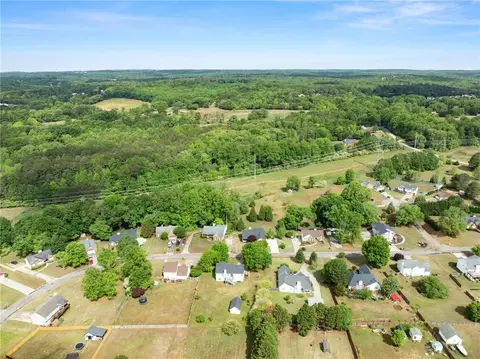 View/Area - 4570 Summerset Dr, Gainesville, GA 30507 photo 8 of 11