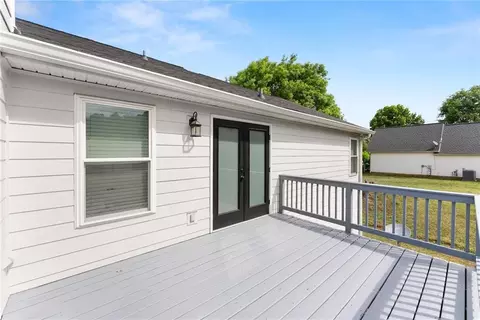 Exterior - 4570 Summerset Dr, Gainesville, GA 30507 photo 9 of 11