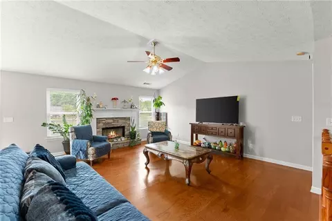 Living - 4570 Summerset Dr, Gainesville, GA 30507 photo 2 of 5
