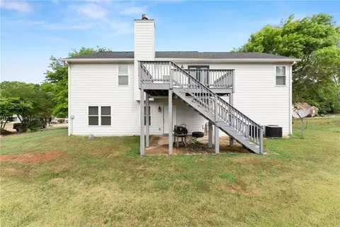 Exterior - 4570 Summerset Dr, Gainesville, GA 30507 photo 6 of 11