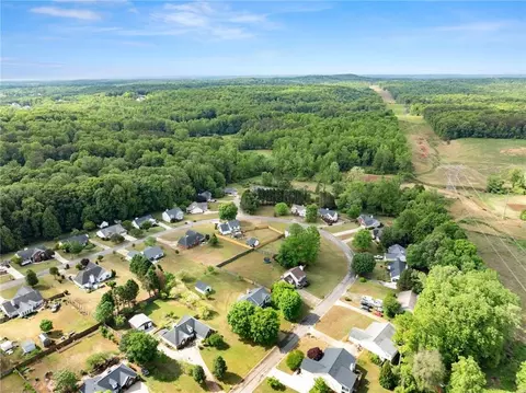 View/Area - 4570 Summerset Dr, Gainesville, GA 30507 photo 6 of 11