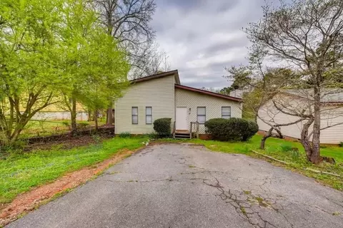 2120 Pinetree Dr, Cumming, GA 30041