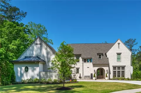 355 Roswell Farms Dr, Roswell, GA 30075
