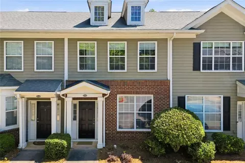 2086 Del Lago Cir, Kennesaw, GA 30152