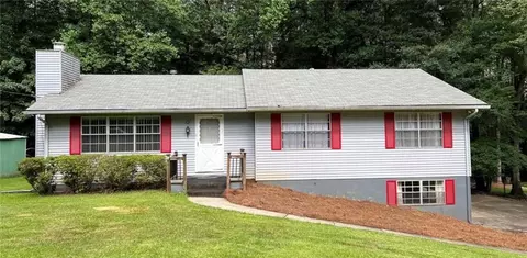2409 Red Fox Run NW, Acworth, GA 30101