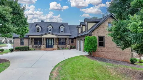 835 Low Falls Ct, Jefferson, GA 30549