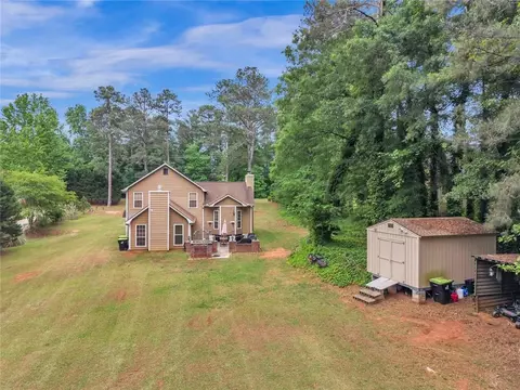 Exterior - 4086 Rex Rd, Rex, GA 30273 photo 14 of 15
