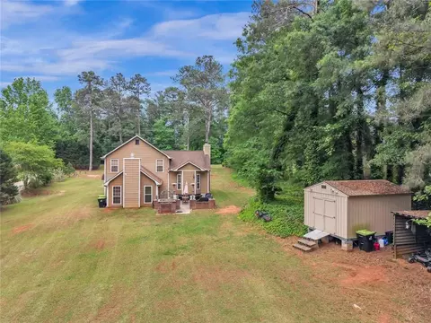 Exterior - 4086 Rex Rd, Rex, GA 30273 photo 15 of 16