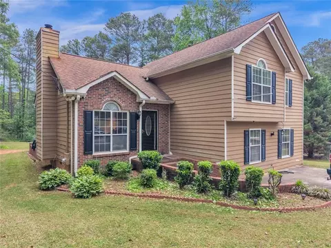 Exterior - 4086 Rex Rd, Rex, GA 30273 photo 7 of 16