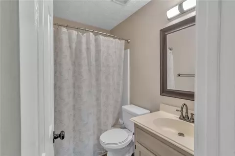 Bath - 4086 Rex Rd, Rex, GA 30273 photo 2 of 3