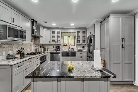 Kitchen - 4086 Rex Rd, Rex, GA 30273 photo 4 of 10