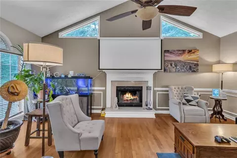 Living - 4086 Rex Rd, Rex, GA 30273 photo 5 of 5
