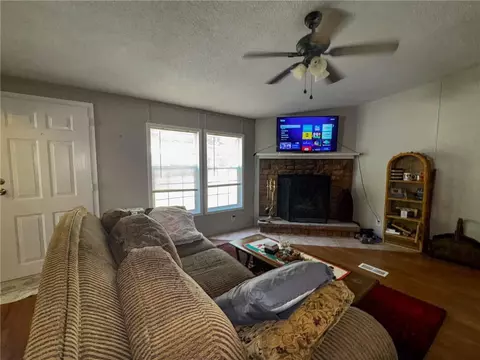 212 Hightower St, Acworth, GA 30102