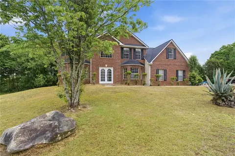1592 Rogers Crossing Dr, Lithonia, GA 30058