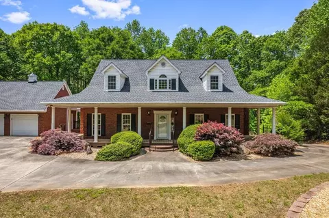 1136 Cole Lake Rd, Dallas, GA 30157