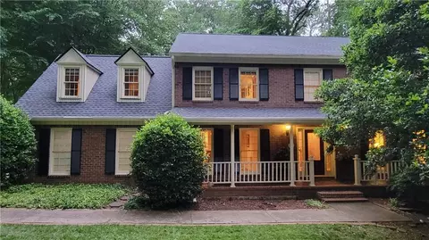 3734 Sandford Ct SW, Lilburn, GA 30047