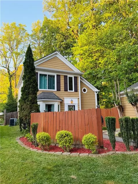 1646 Esquire Pl, Norcross, GA 30093
