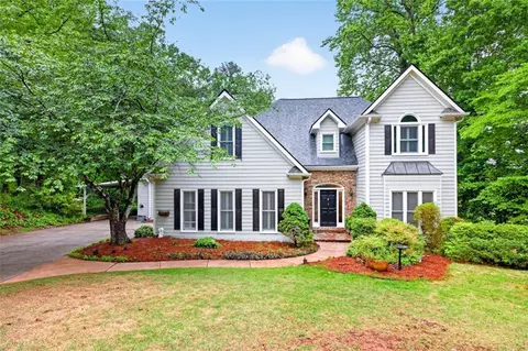 3520 Habersham Club Dr, Cumming, GA 30041