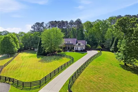 102 Country Acres Ln, Canton, GA 30115
