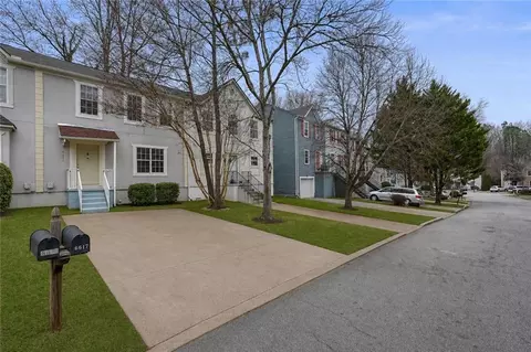 6617 Meadow Grn, Peachtree Corners, GA 30092